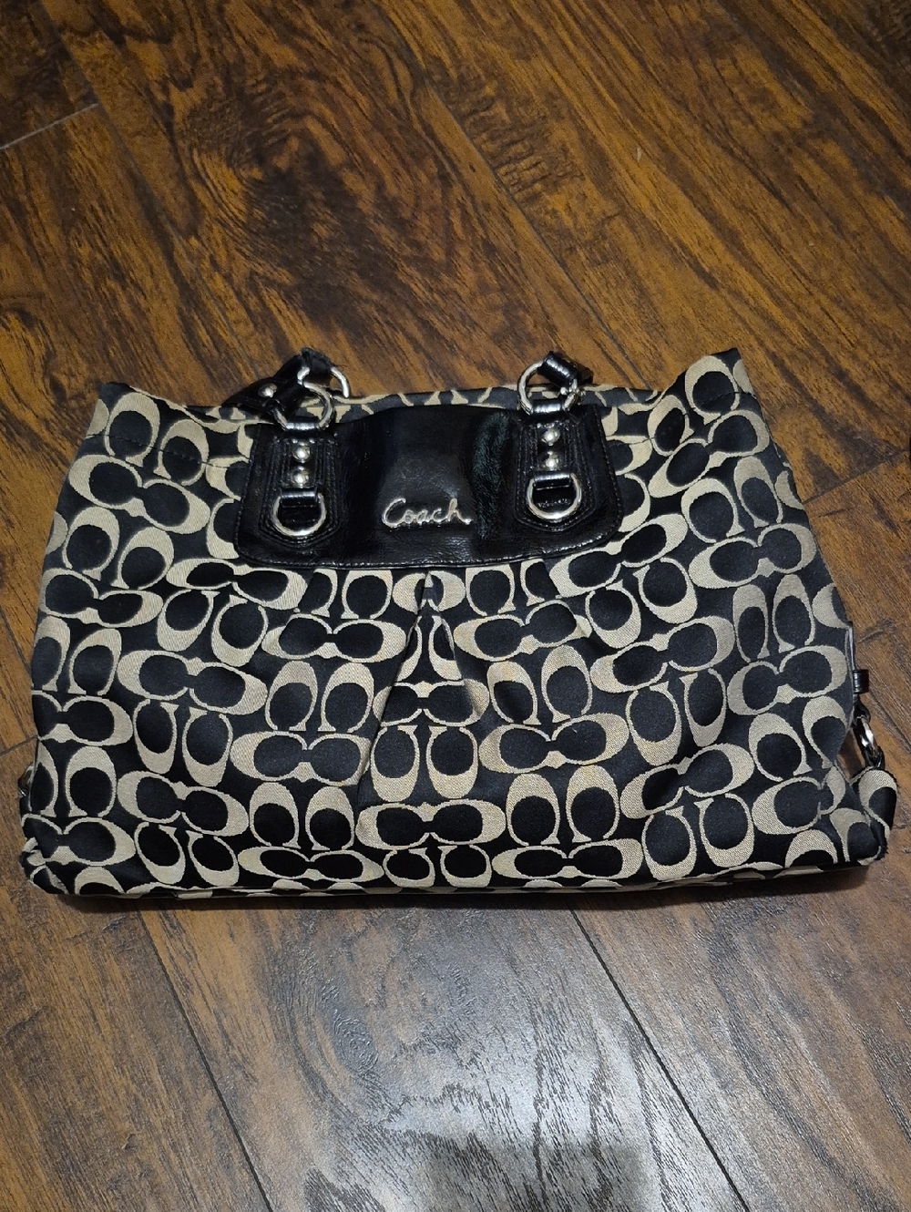 Coach Black and Cream Signature Shoulder Bag